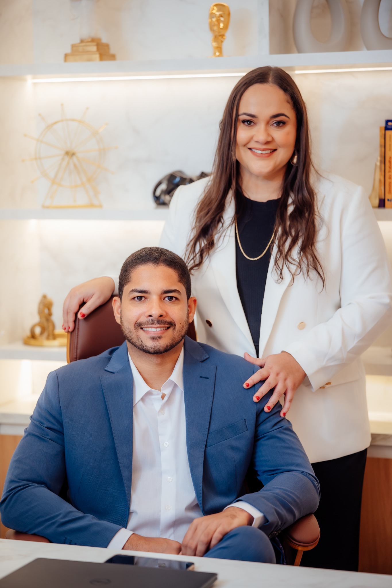 Dr. Bruno Silva Sousa e Dra. Joceane da Silva Rodrigues no escritório